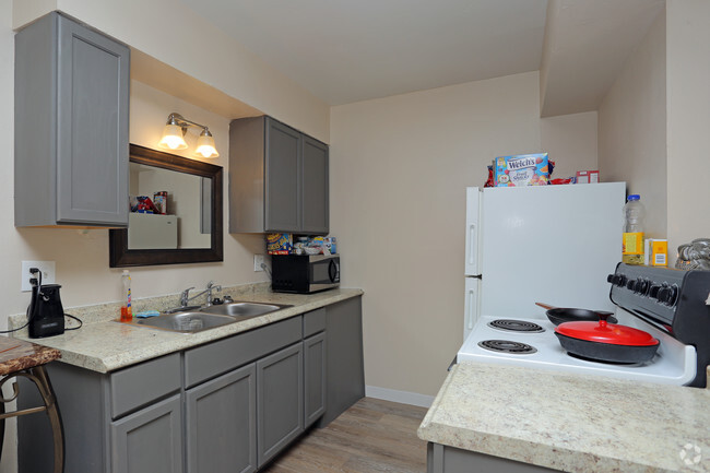 1BR - Kitchen - Morgan Terrace