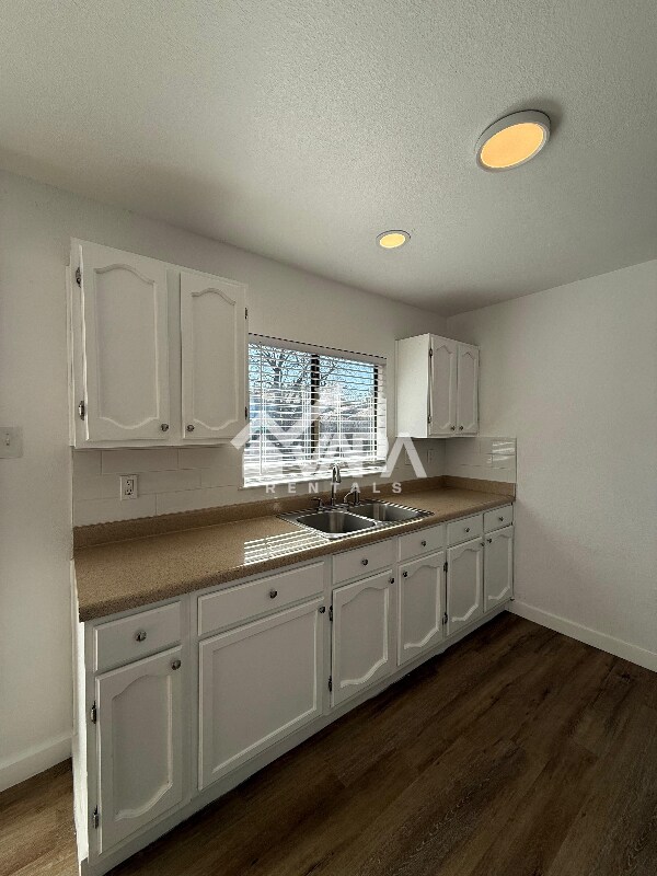 Building Photo - 4820 Michael Collins Dr