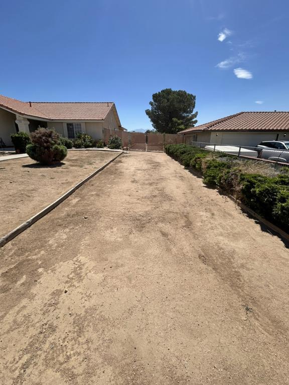 Foto del edificio - 7728 Paisley Ave