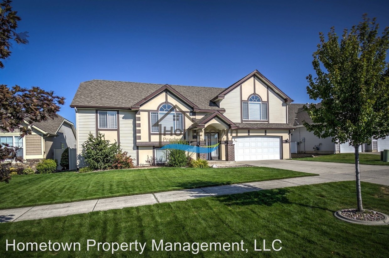 Primary Photo - 4 br, 3 bath House - 1484 E Bobwhite Ln