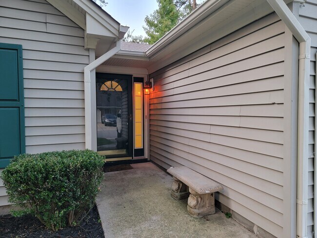 Building Photo - 1164 Eagle Way