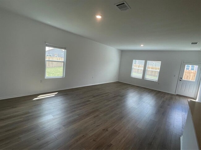Building Photo - 14404 Dora Amellia Cv