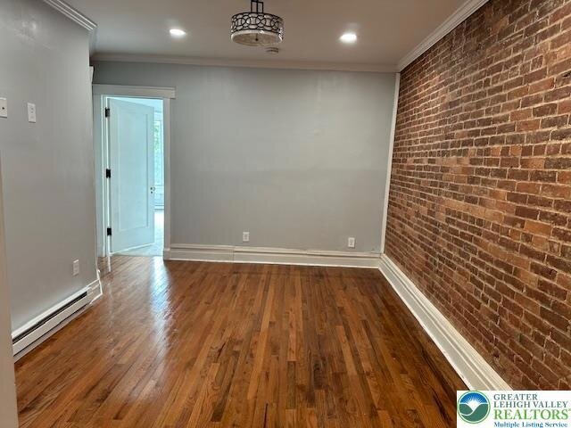 Building Photo - 139 N 7th St