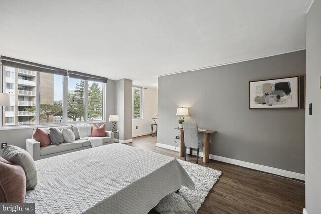 Foto del edificio - 2939 Van Ness St NW