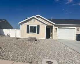 Building Photo - 2155 N 550 W