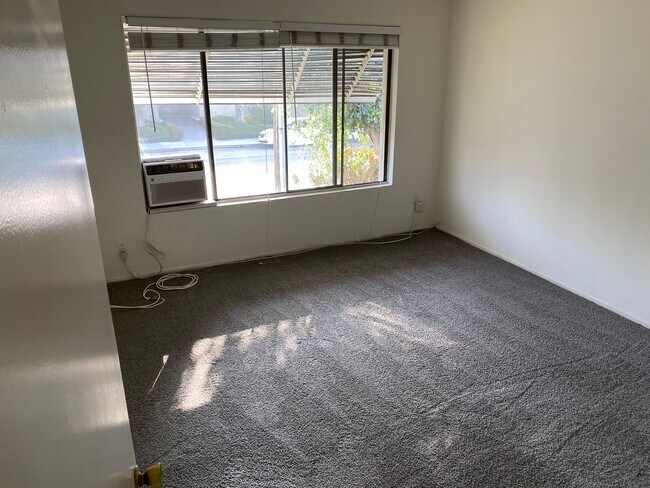 Foto del edificio - 4321 Colfax Ave