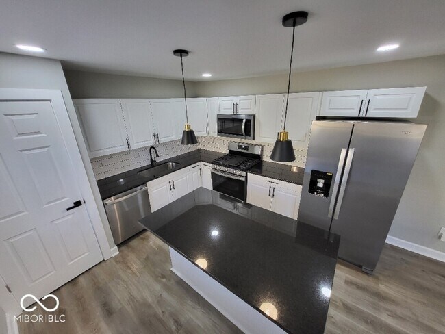 Foto del edificio - 2425 - 2427 Dr Andrew Brown Ave