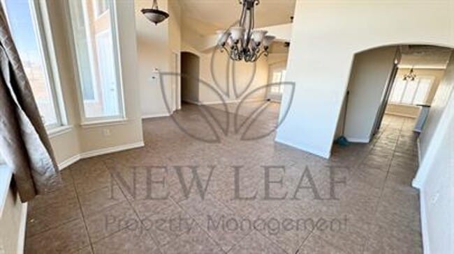 Building Photo - Beautiful 4 bedroom on LARGE private lot in PHELAN