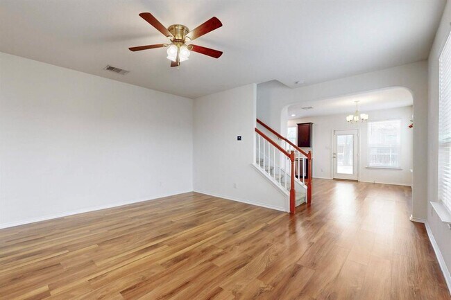 Foto del edificio - 17308 Crazy Arm Rd