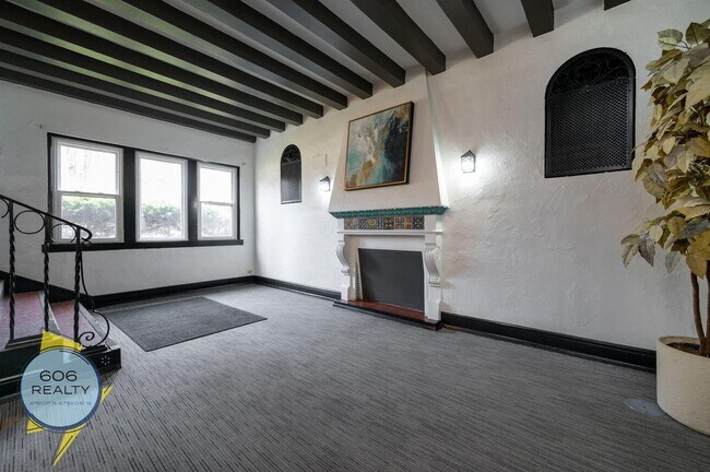Foto del edificio - 4901 N Christiana Ave