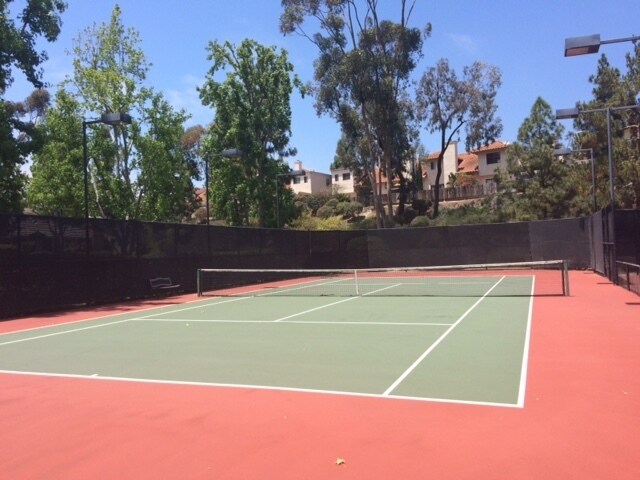 Foto del edificio - Beautiful 3 BD, 2.5 BA Townhome At The Gro...