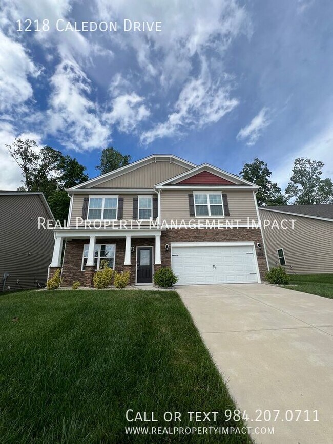 Building Photo - Spacious, Modern 4 Bedroom 3 Bath in New C...
