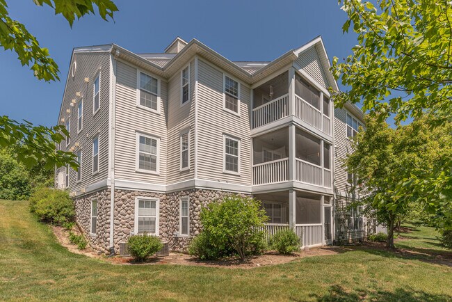 Building Photo - 1219 Joyce Ln