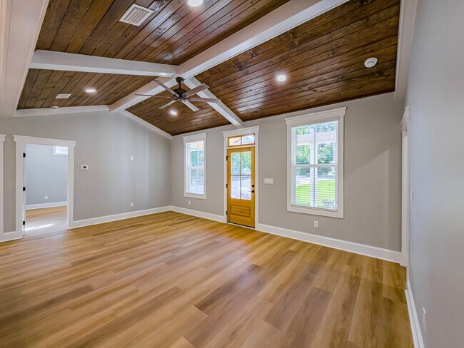 Foto del edificio - 807 Cherokee Ave