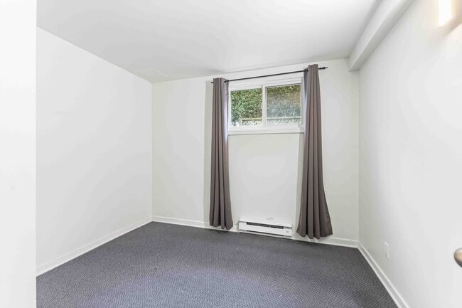 Building Photo - 1318 St. Jean St