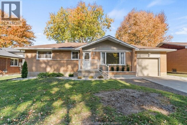 Photo du bâtiment - 98 Commissioner Dr