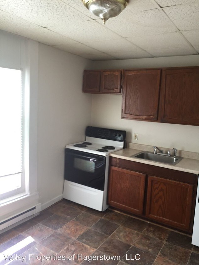 Foto principal - 136 N Potomac St