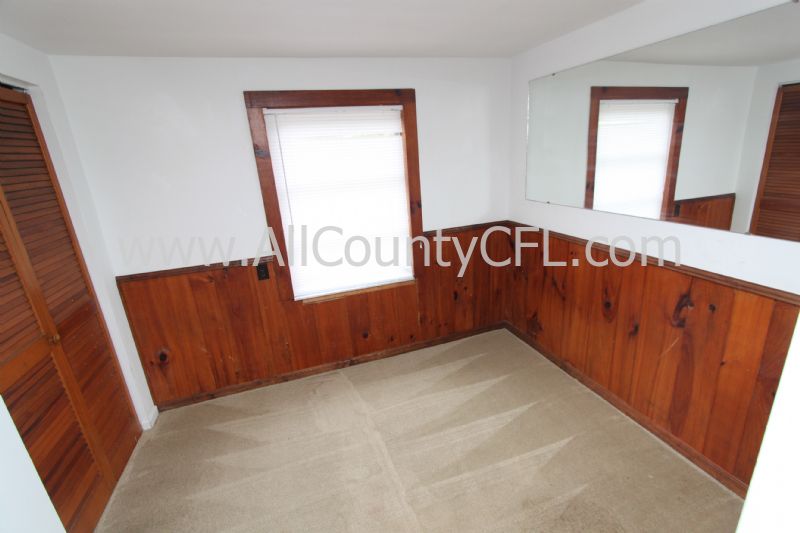 Building Photo - 1357 Lakeshore Dr