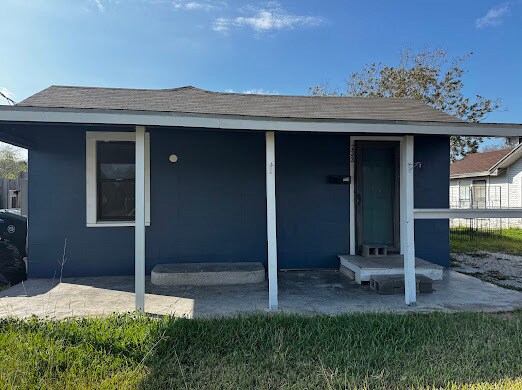 Building Photo - 233 Blevins St