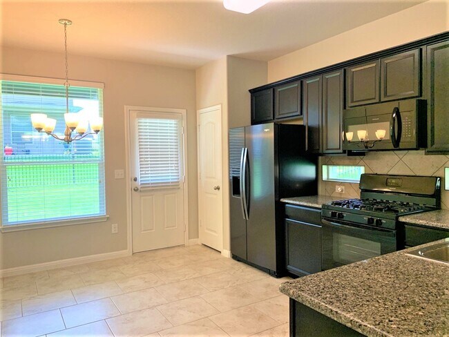 Building Photo - 409 Rhetoric Way