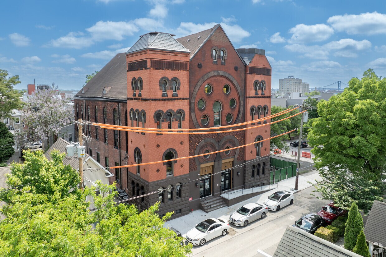 1705 N 7th St Philadelphia, PA 19122 - Darna Lofts
