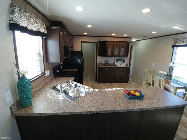 Foto del edificio - 3 br, 2 bath Mobile Home - 63 Big Chief Dr