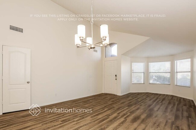 Foto del edificio - 1785 E Tyson St