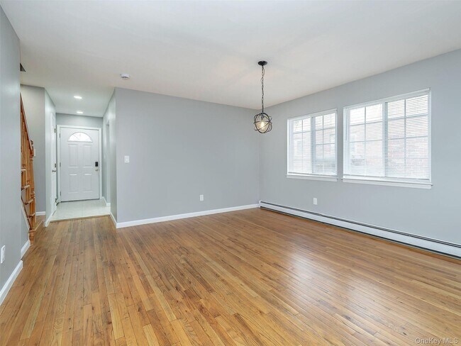 Building Photo - 78 B Ashwood Rd