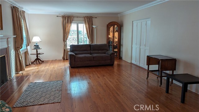 Foto del edificio - 229 Sycamore Dr