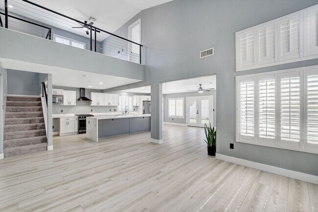 Building Photo - Stunning Silverado Ranch Home with RV parking