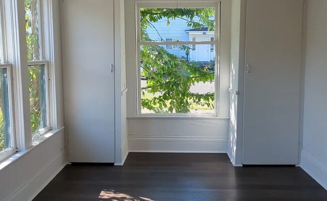 Foto del edificio - 317 Gladstone St