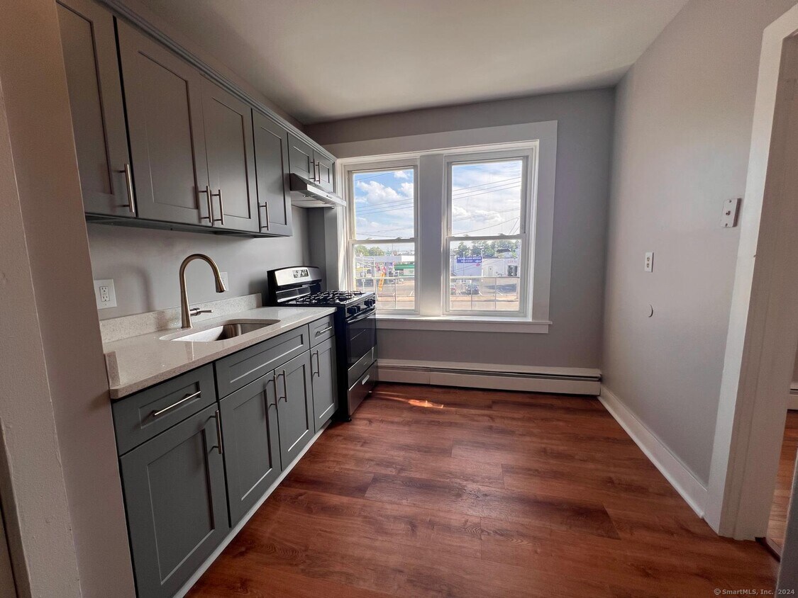 Foto principal - 1160 Dixwell Ave