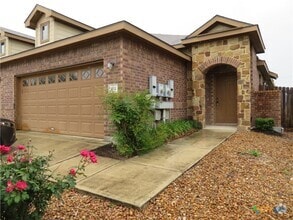 Building Photo - 681 Creekside Cir