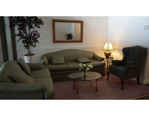 Building Photo - 3 Summit Dr