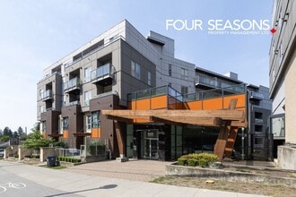 Building Photo - 9689-9689 140 St