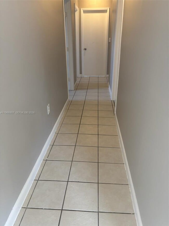 Foto del edificio - 1205 NW 7th Ave