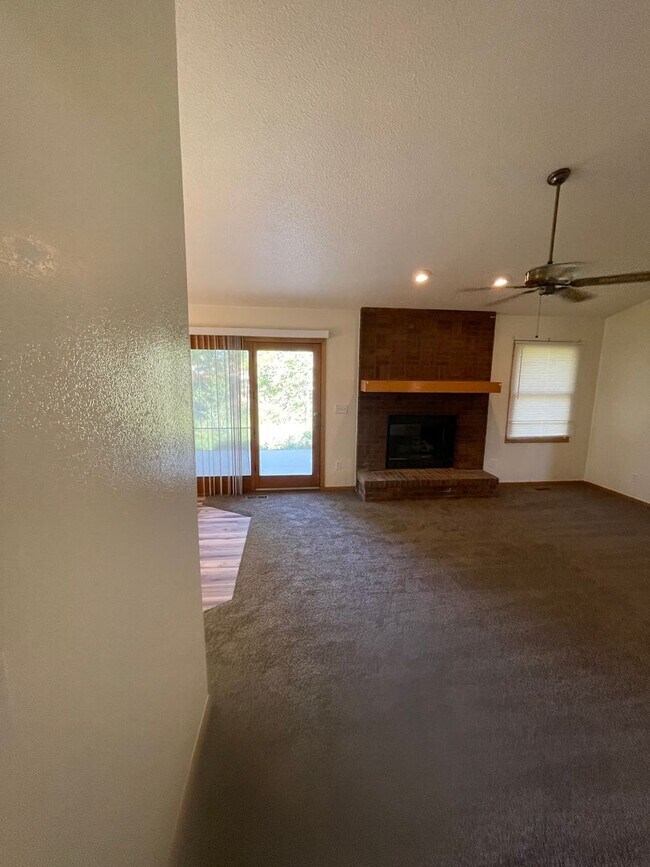 Foto del edificio - 2315 43rd Ave Ct