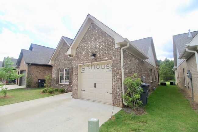 Foto del edificio - 5525 Park Side Rd