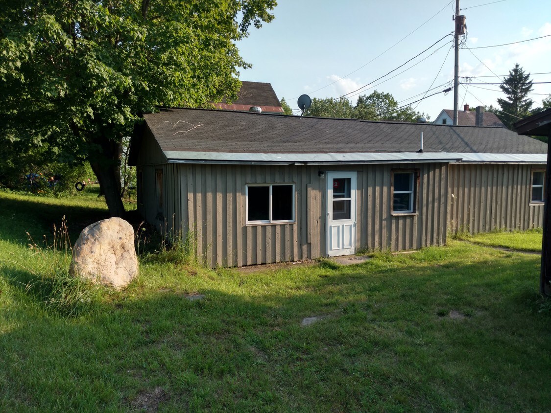 Primary Photo - 48380 Jefferson St