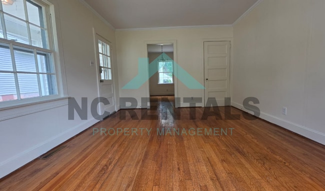 Building Photo - 1313 Holman St
