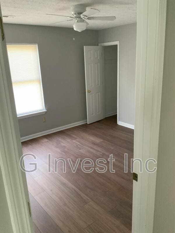 Foto del edificio - 504 Carlton Ln