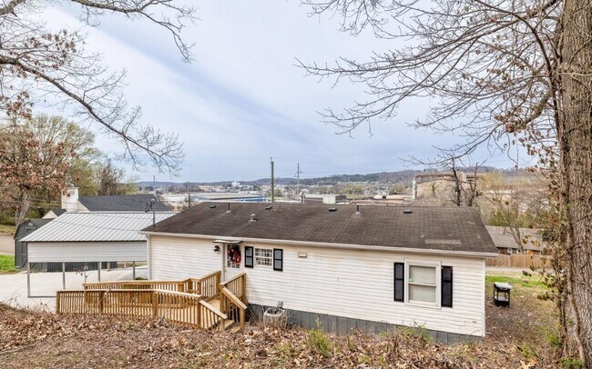 Building Photo - 2314 Stonewall St