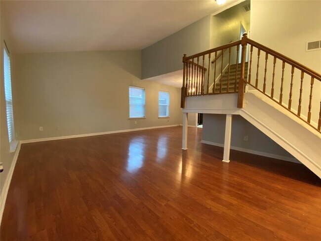 Building Photo - 8906 Doliver Dr