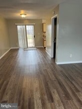 Building Photo - 1012 9th St