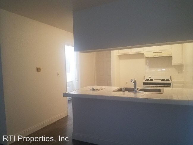 Building Photo - 13714 Kornblum Ave