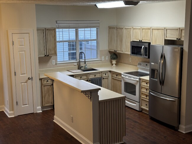 Building Photo - 4865 Beacon Ridge Ln