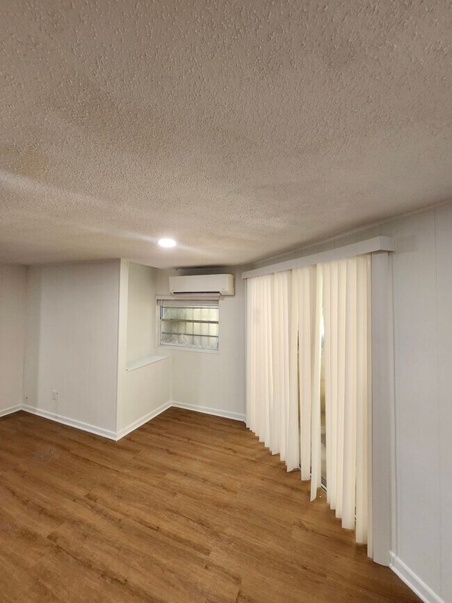 Foto del edificio - 743 E 9th Ave