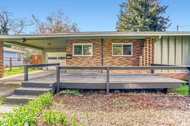 Building Photo - 7010 NE Alberta St