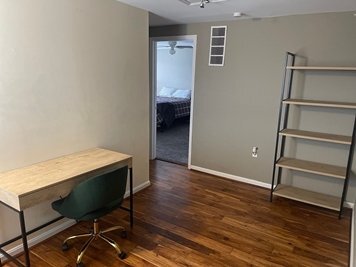 Foto del edificio - 4435 Pembrook Village Dr