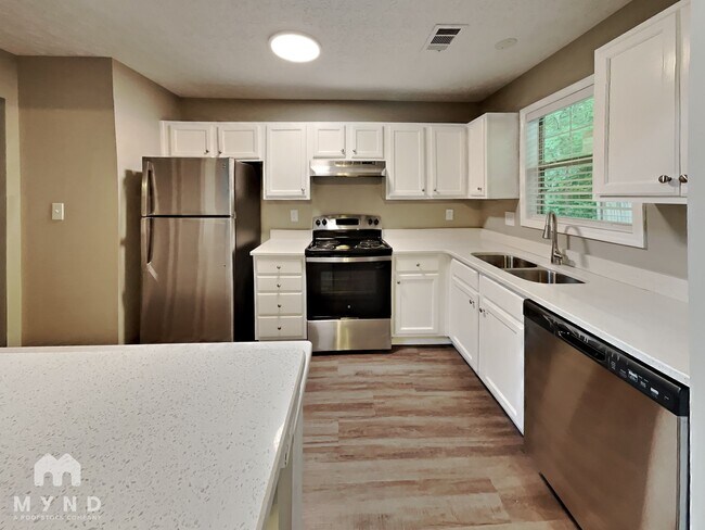 Foto del edificio - 4385 Coopers Creek Dr SE